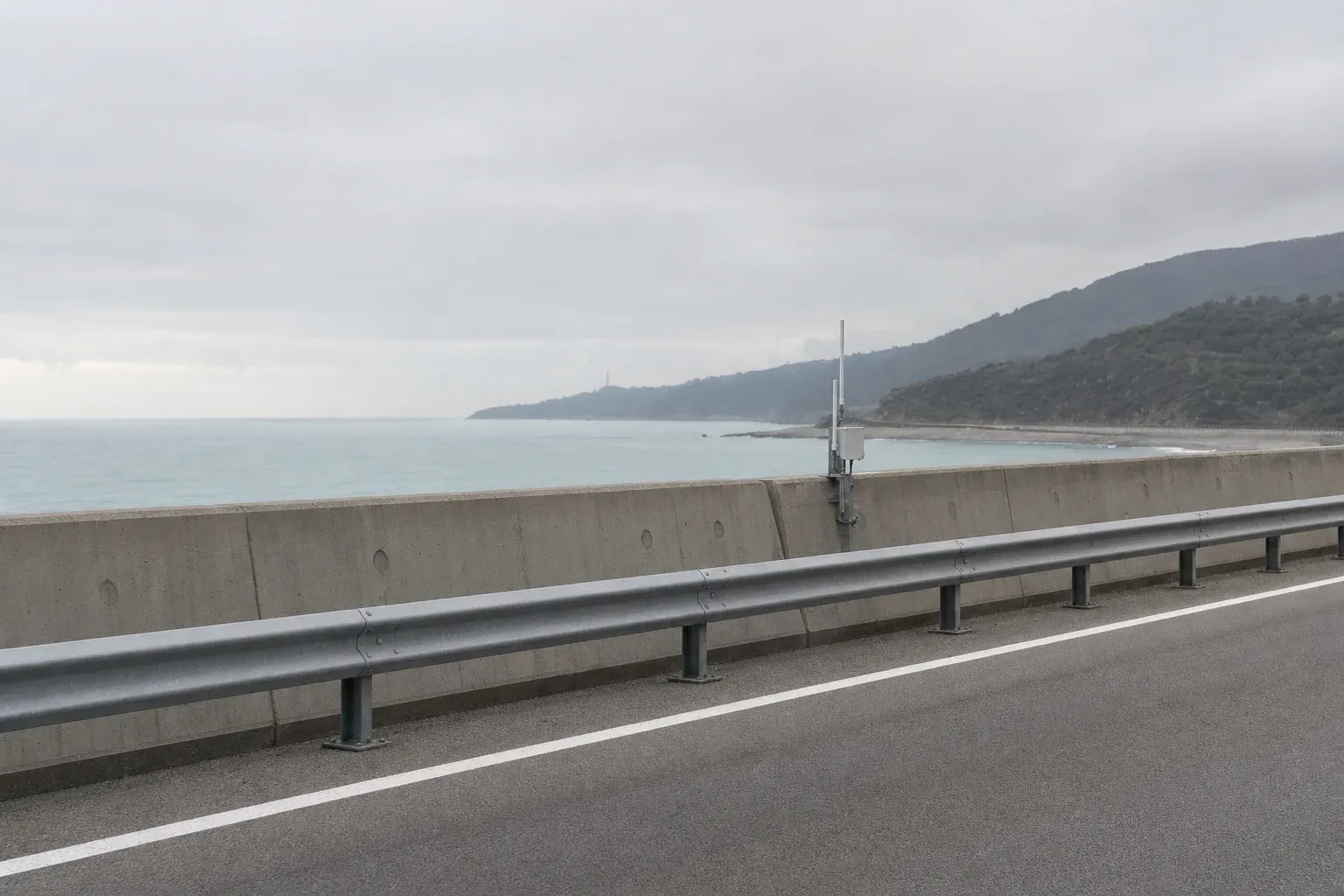 Roadside parapet